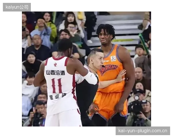 前NBA盖帽王怀特塞德加固上海内线禁飞区，帮助球队打造联盟顶级防守体系。